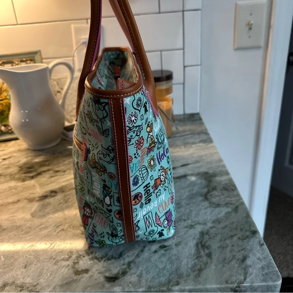 2021 Disney Dooney and Bourke It’s a Small World Tote NWT